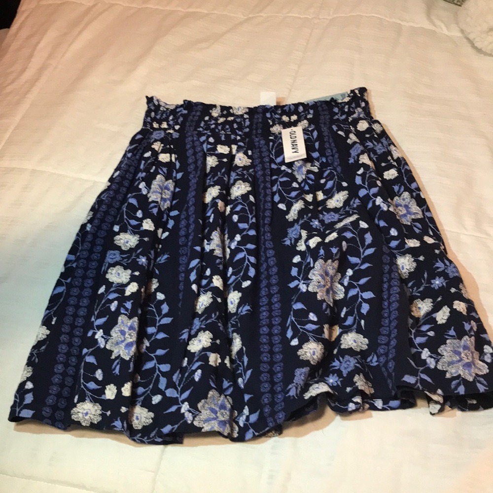 Old navy floral print skater skirt